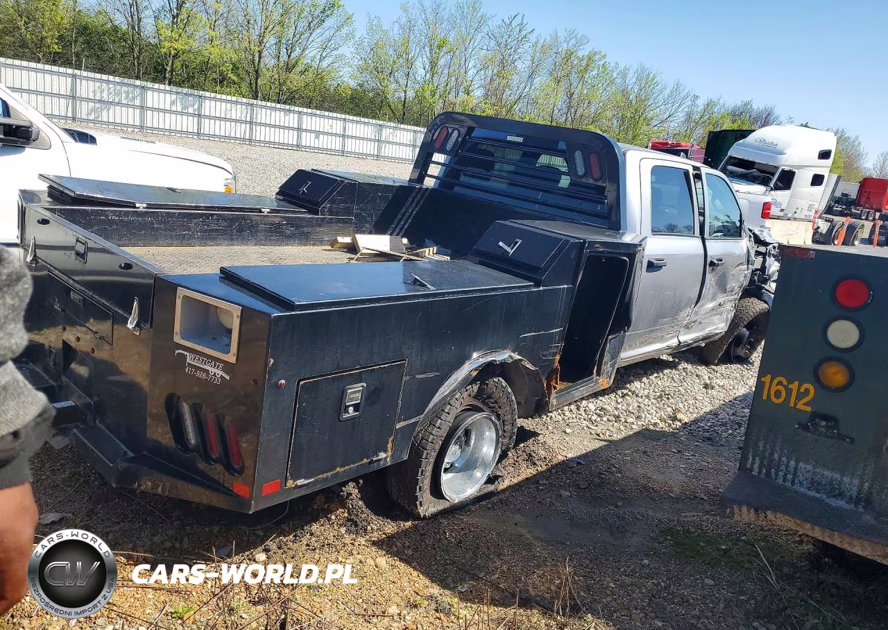 2022 Ram 3500 Tradesman VIN:3C7WRTCL8NG390035 - 3