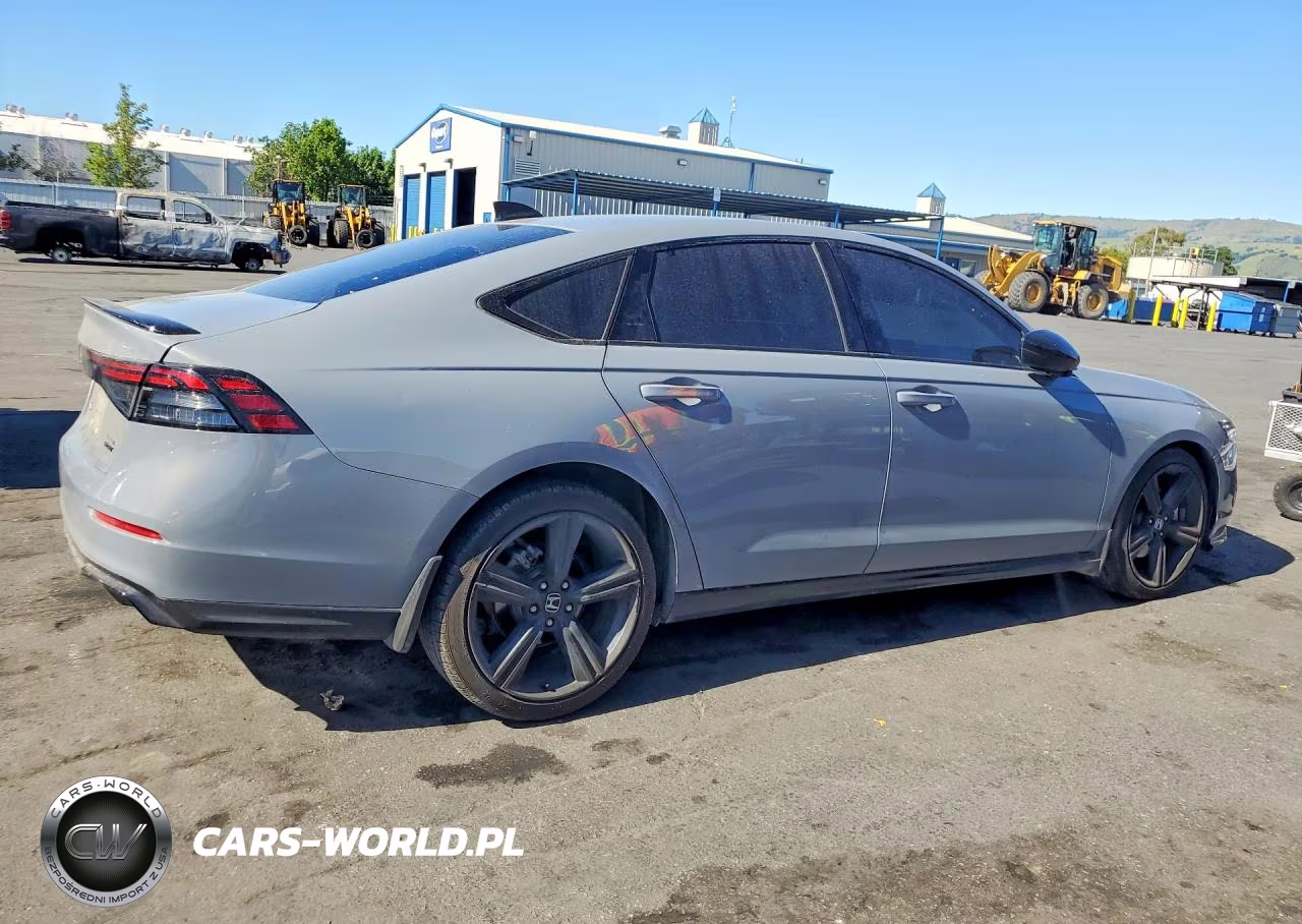 2023 Honda Accord Hybrid Sport-L VIN:1HGCY2F70PA019160 - 3
