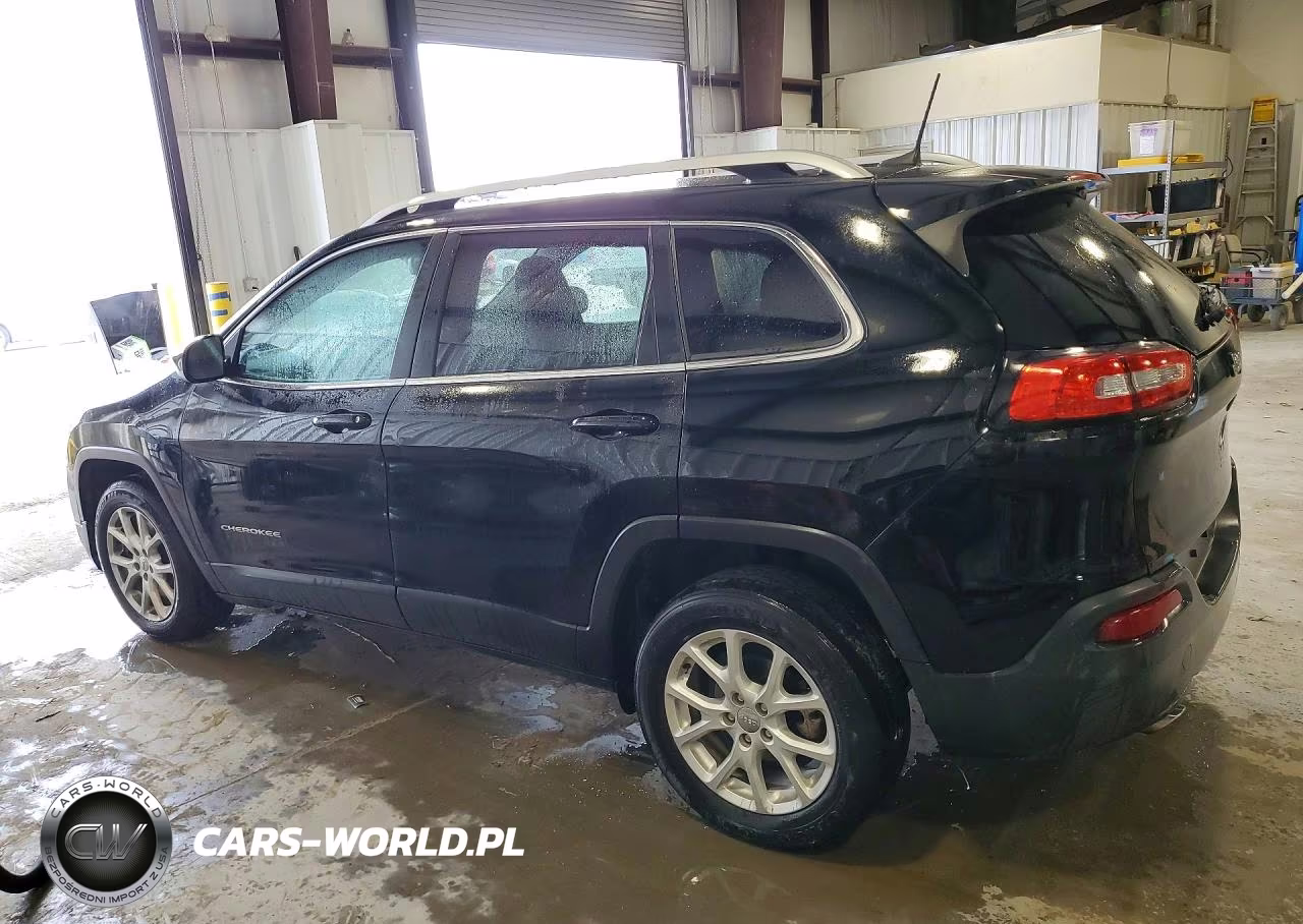 2018 Jeep Cherokee Latitude VIN:1C4PJLCB9JD539737 - 2