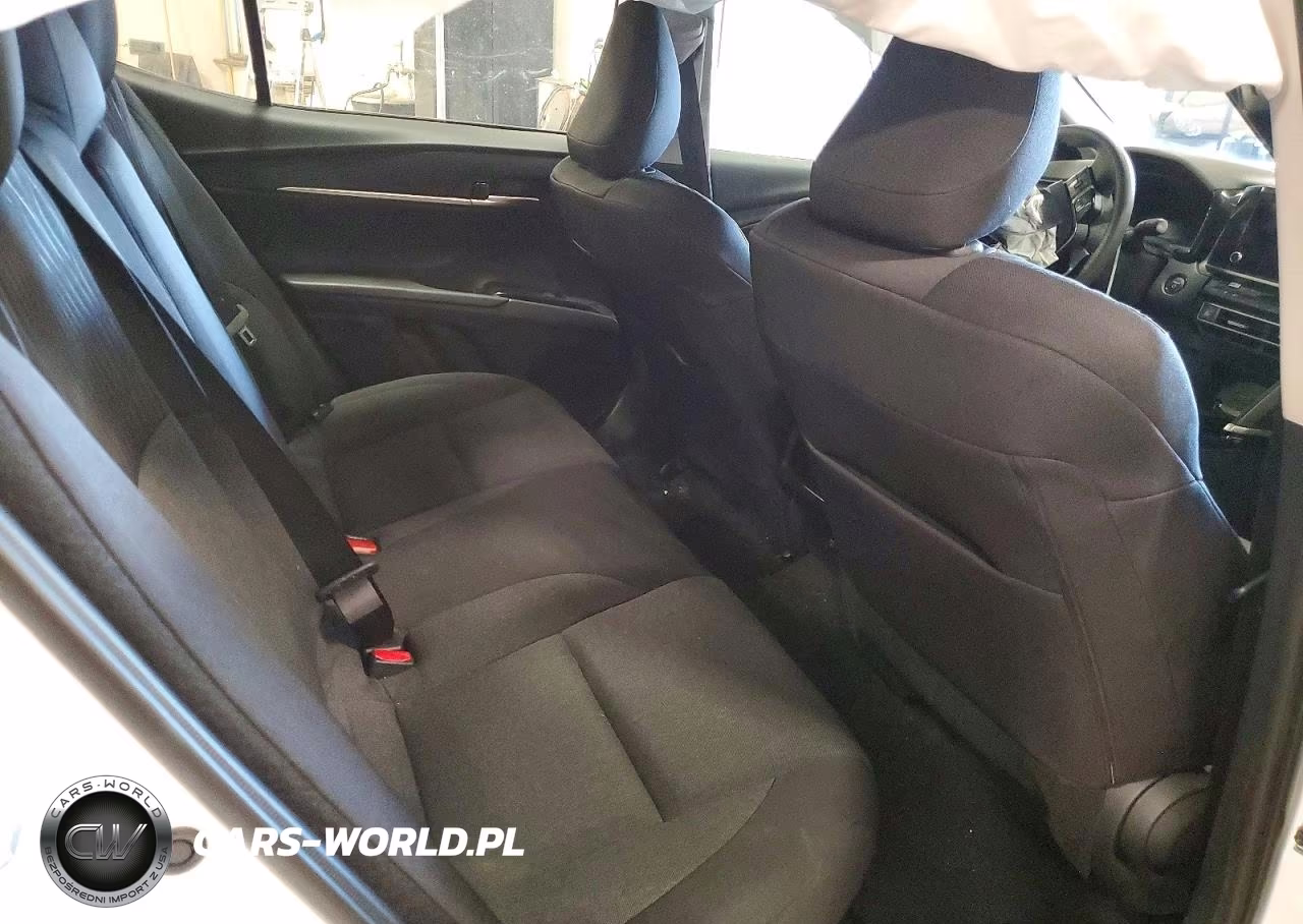 2025 Toyota Camry Le VIN:4T1DAACK7SU199041 - 10