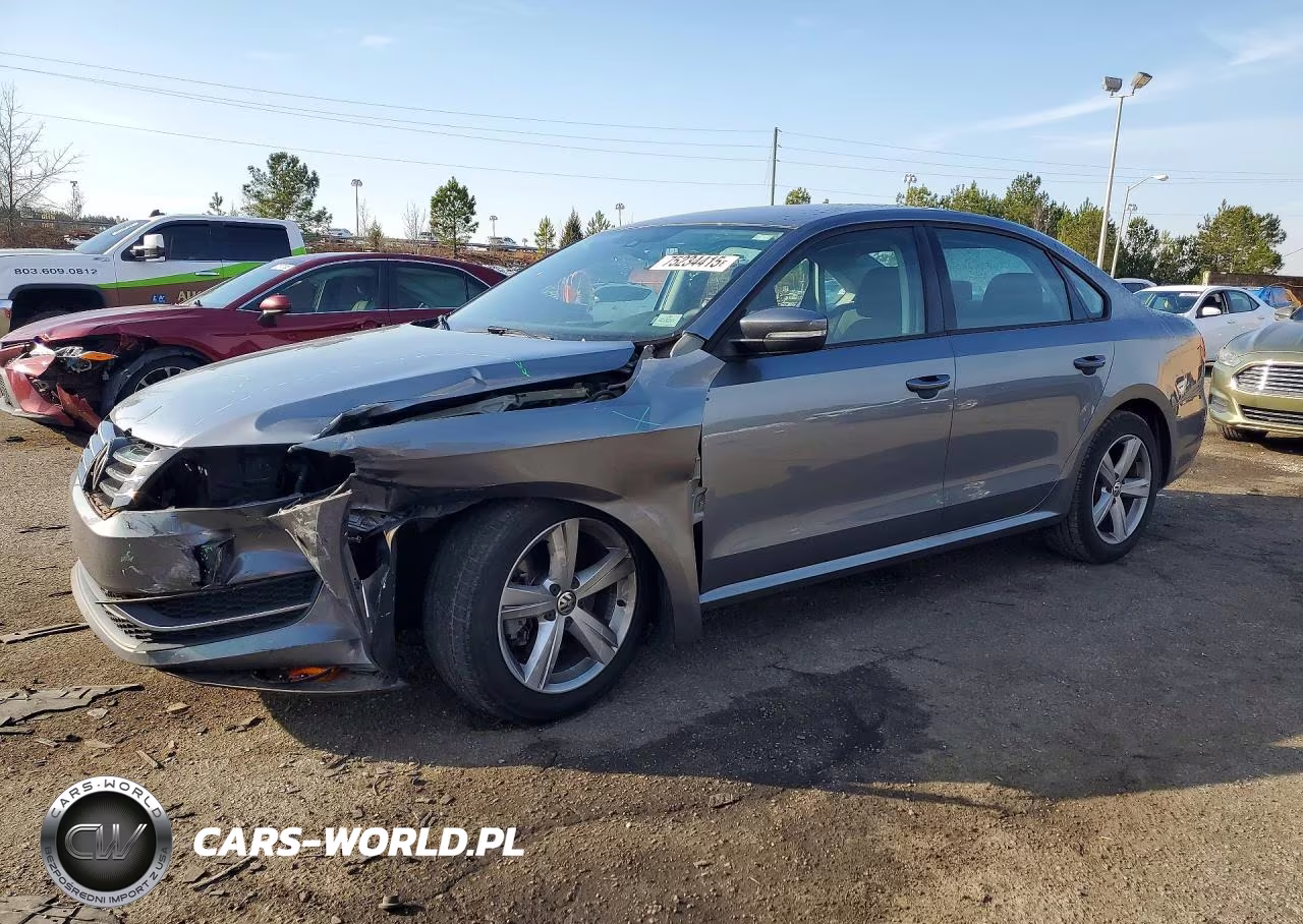 2015 Volkswagen Passat S