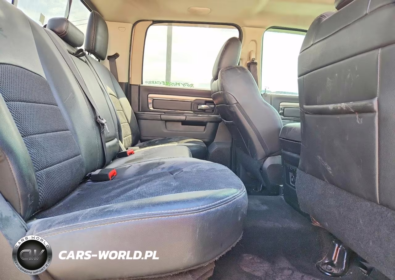 2017 Ram 1500 Sport VIN:1C6RR7MT5HS713753 - 10