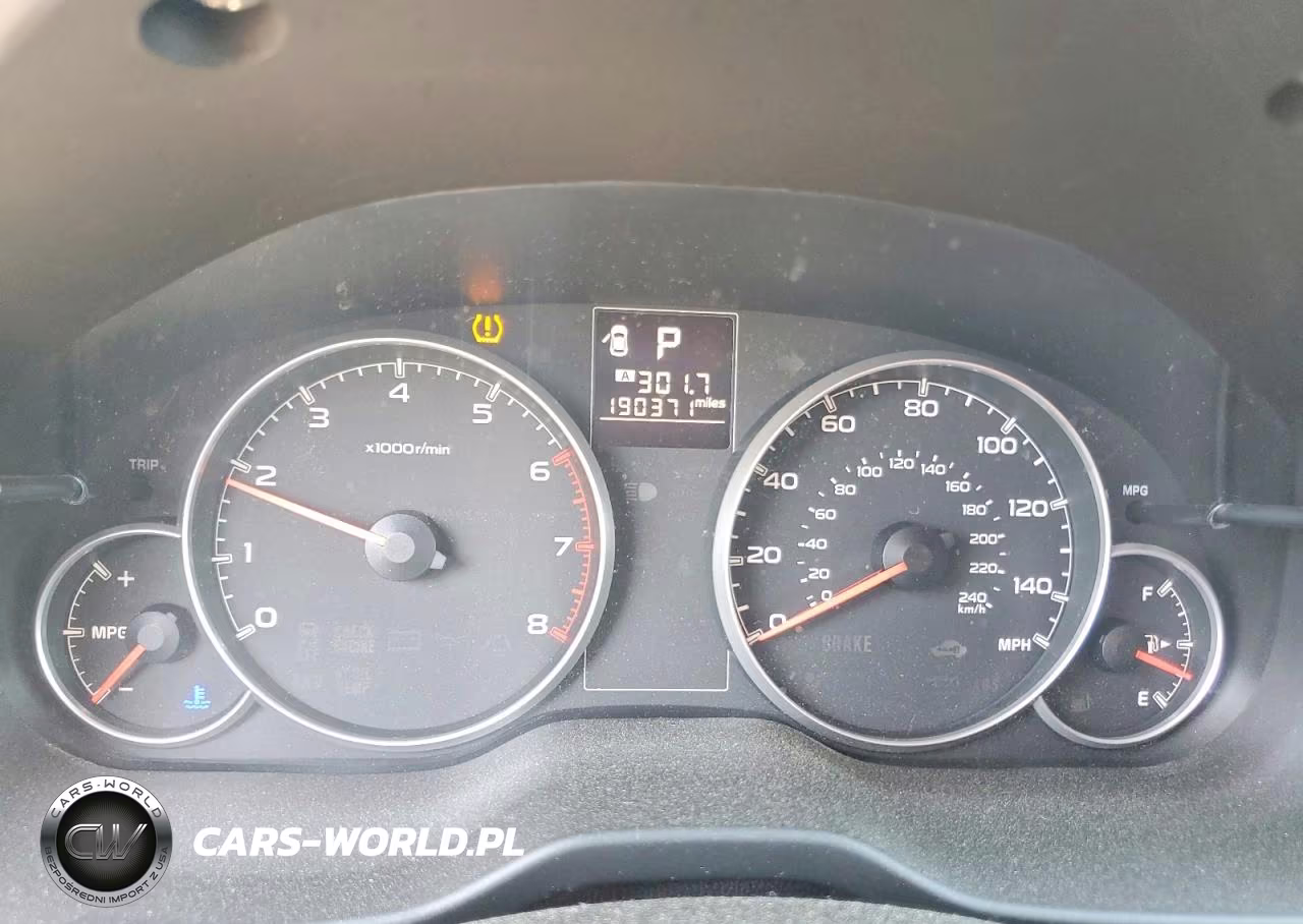 2013 Subaru Outback 2.5I Premium VIN:4S4BRBCC7D3253641 - 9