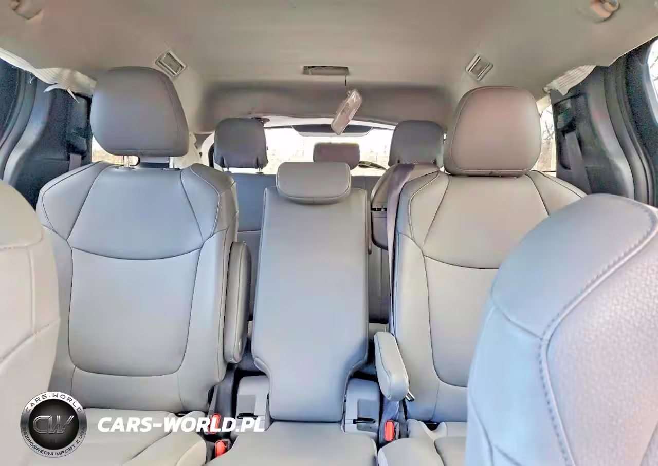 2025 Toyota Sienna Xle VIN:5TDYRKEC6SS242010 - 10