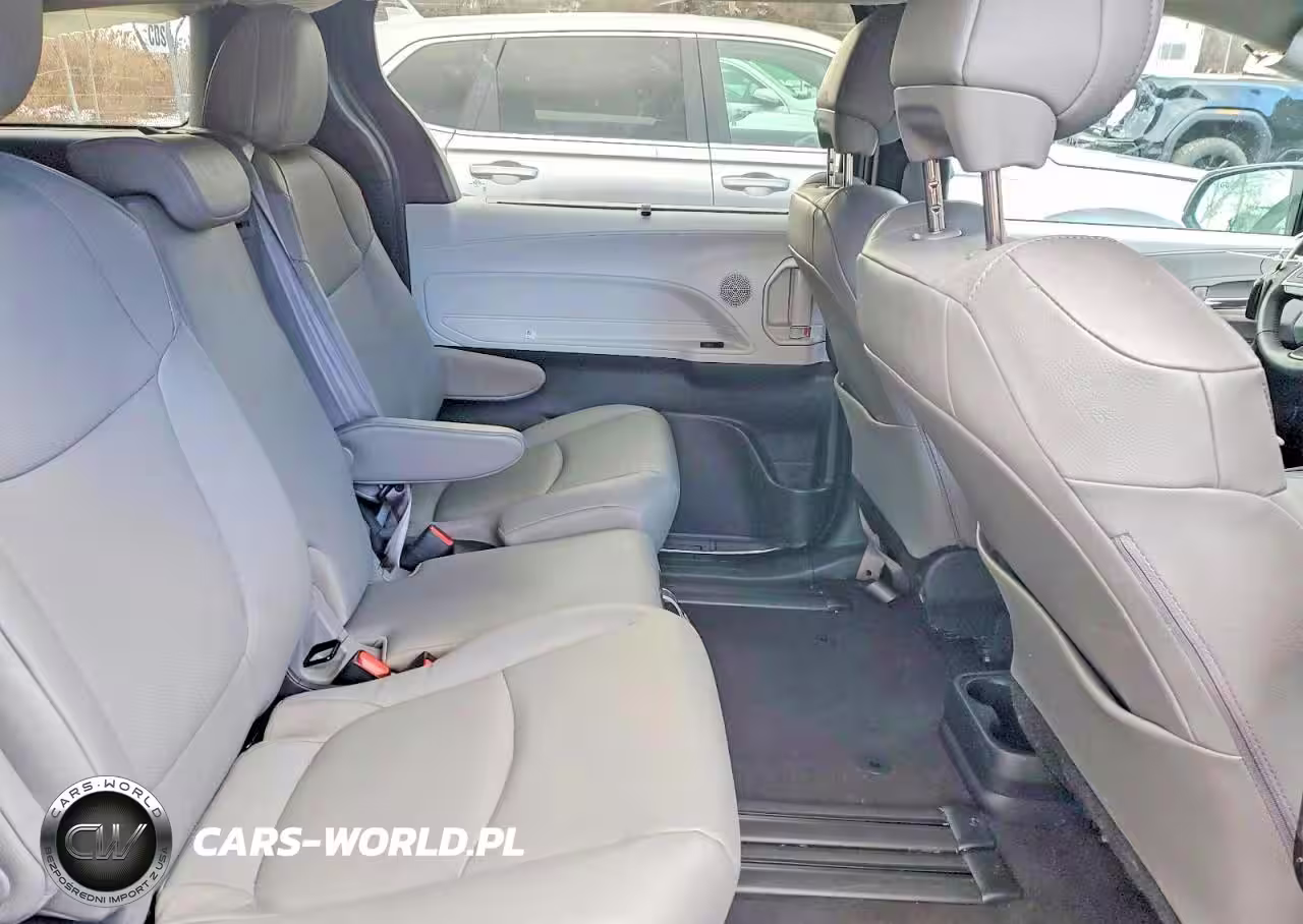 2025 Toyota Sienna Xle VIN:5TDYRKEC6SS242010 - 11