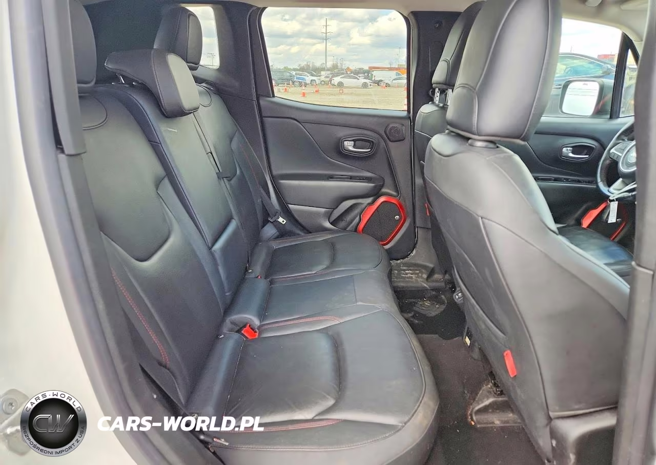 2018 Jeep Renegade Trailhawk VIN:ZACCJBCB9JPH26759 - 10