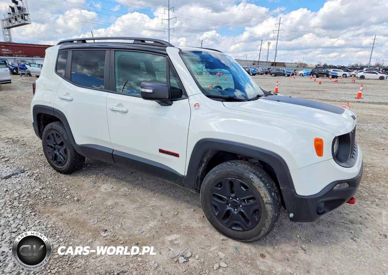2018 Jeep Renegade Trailhawk VIN:ZACCJBCB9JPH26759 - 4