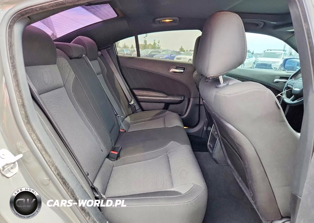 2019 Dodge Charger Sxt VIN:2C3CDXBG3KH700165 - 10