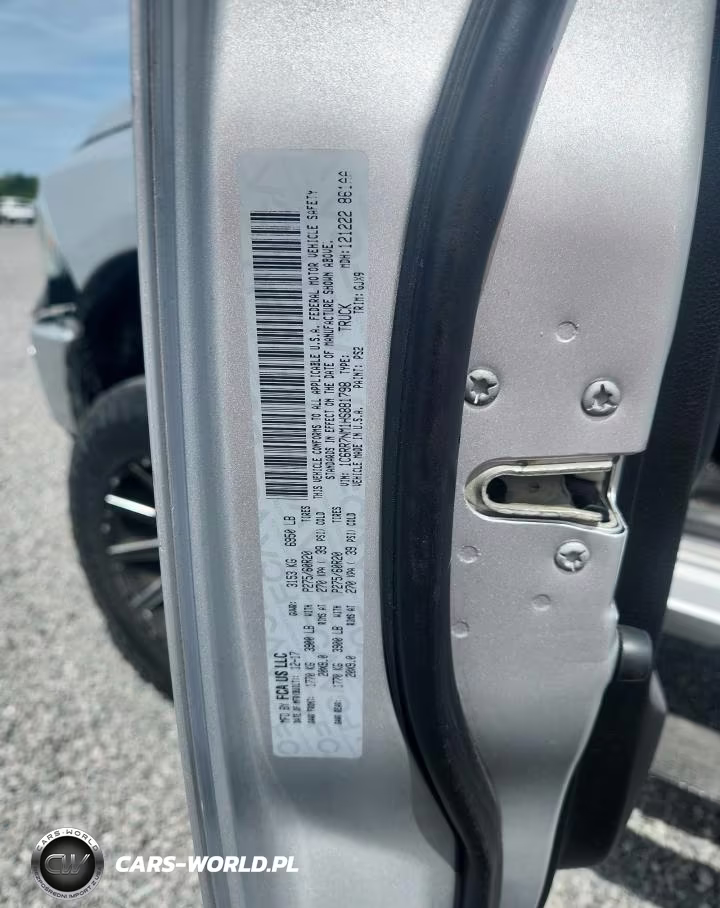 2017 Ram 1500 Laramie VIN:1C6RR7NM1HS881798 - 13