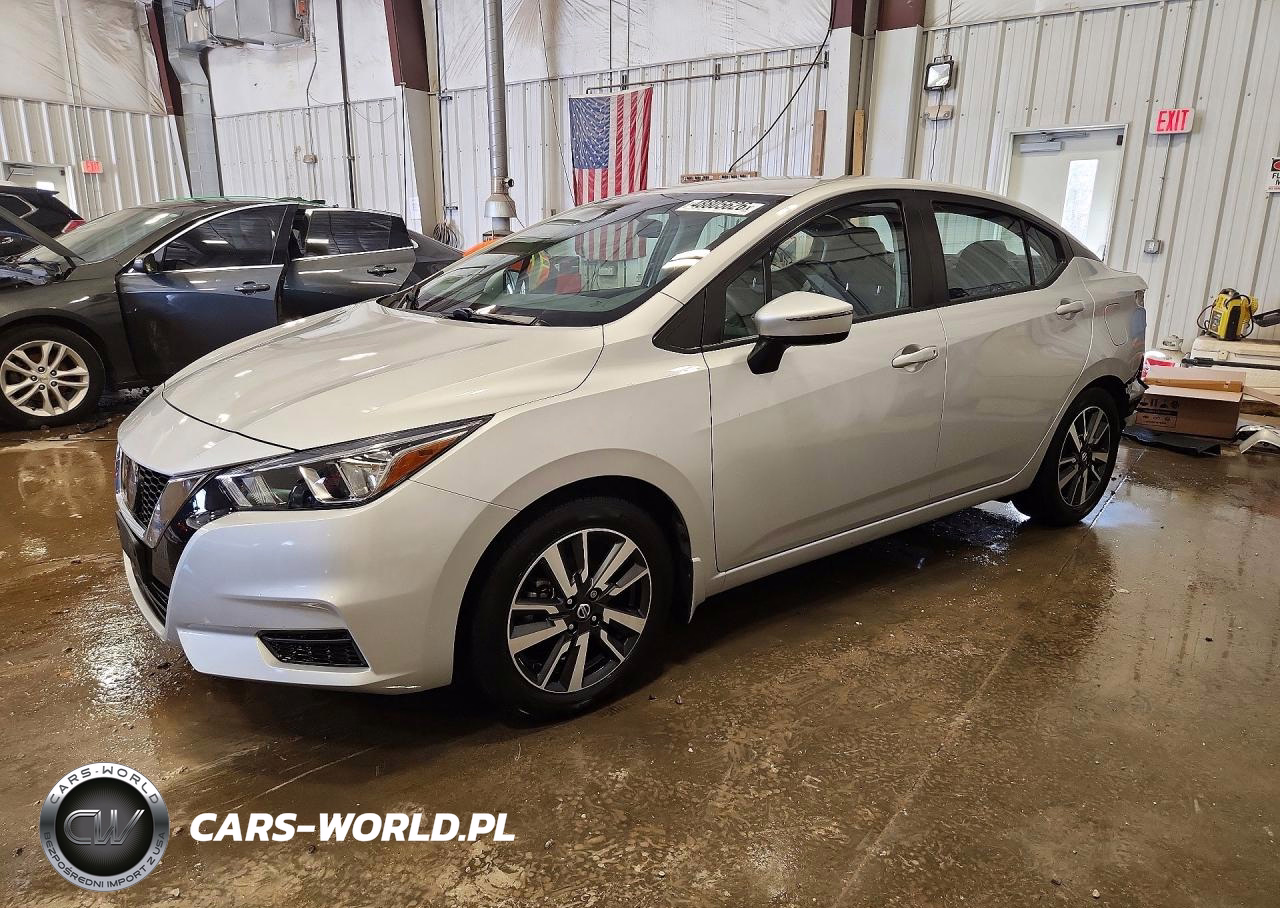 2020 Nissan Versa Sv