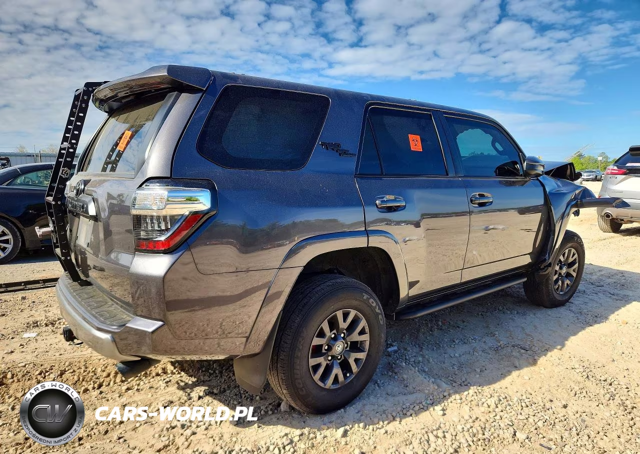 2022 Toyota 4Runner Trd Off-Road VIN:JTEPU5JRXN6056251 - 3