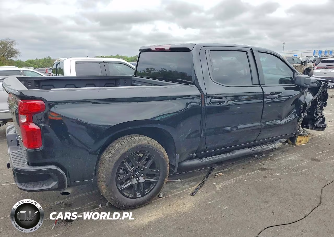 2026 Chevrolet Silverado C1500 Custom VIN:1GCPABEK5TZ110818 - 3