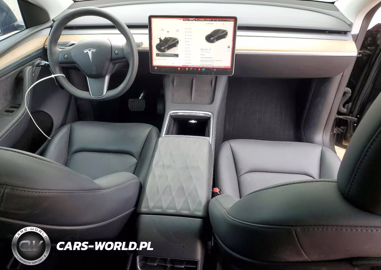 2024 Tesla Model Y VIN:7SAYGDEE0RA221963 - 8