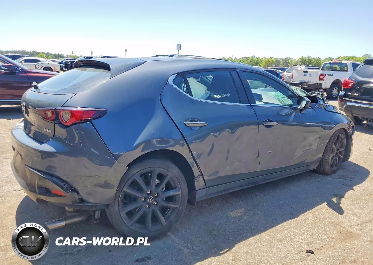 2022 Mazda 3 Preferred VIN:JM1BPALL1N1518958 - 3