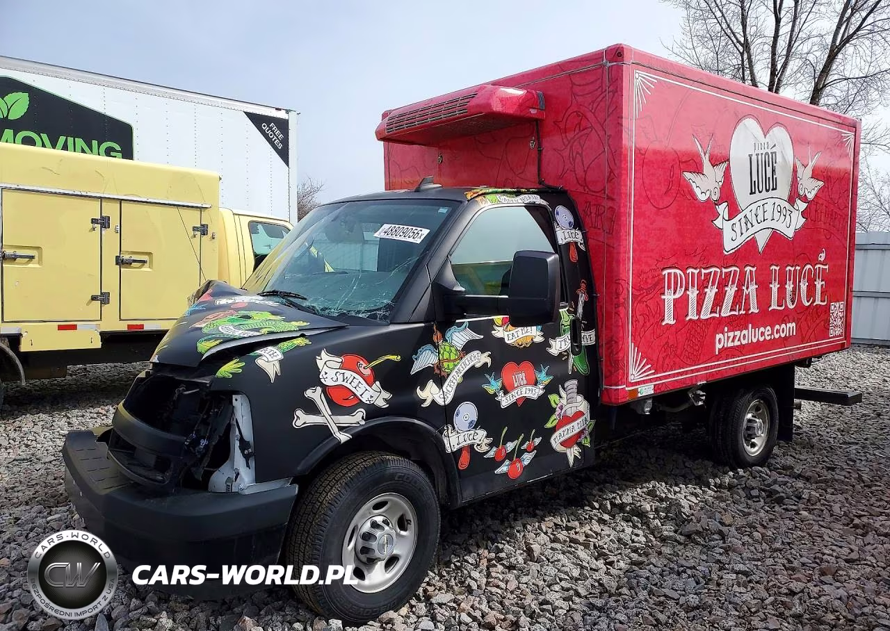 2023 Chevrolet Express Refrigerated Box Truck