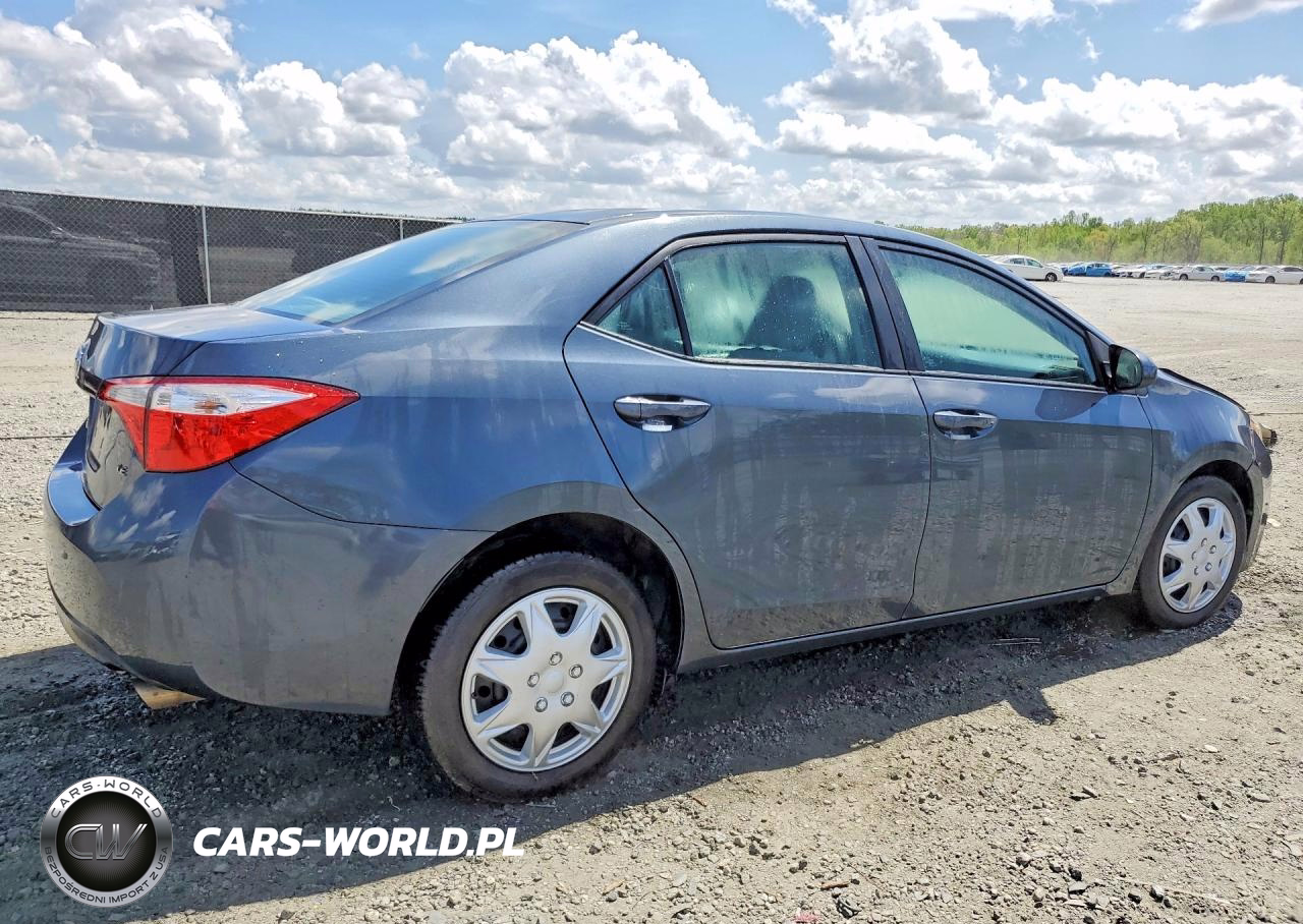 2015 Toyota Corolla Le VIN:2T1BURHE6FC369283 - 3