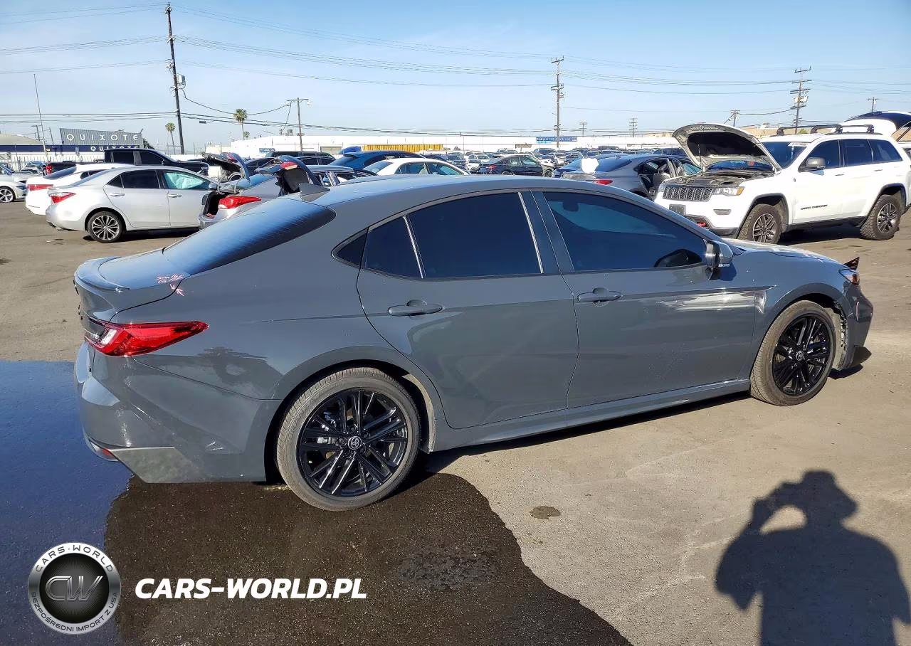 2026 Toyota Camry Se VIN:4T1DAACK1TU252785 - 3