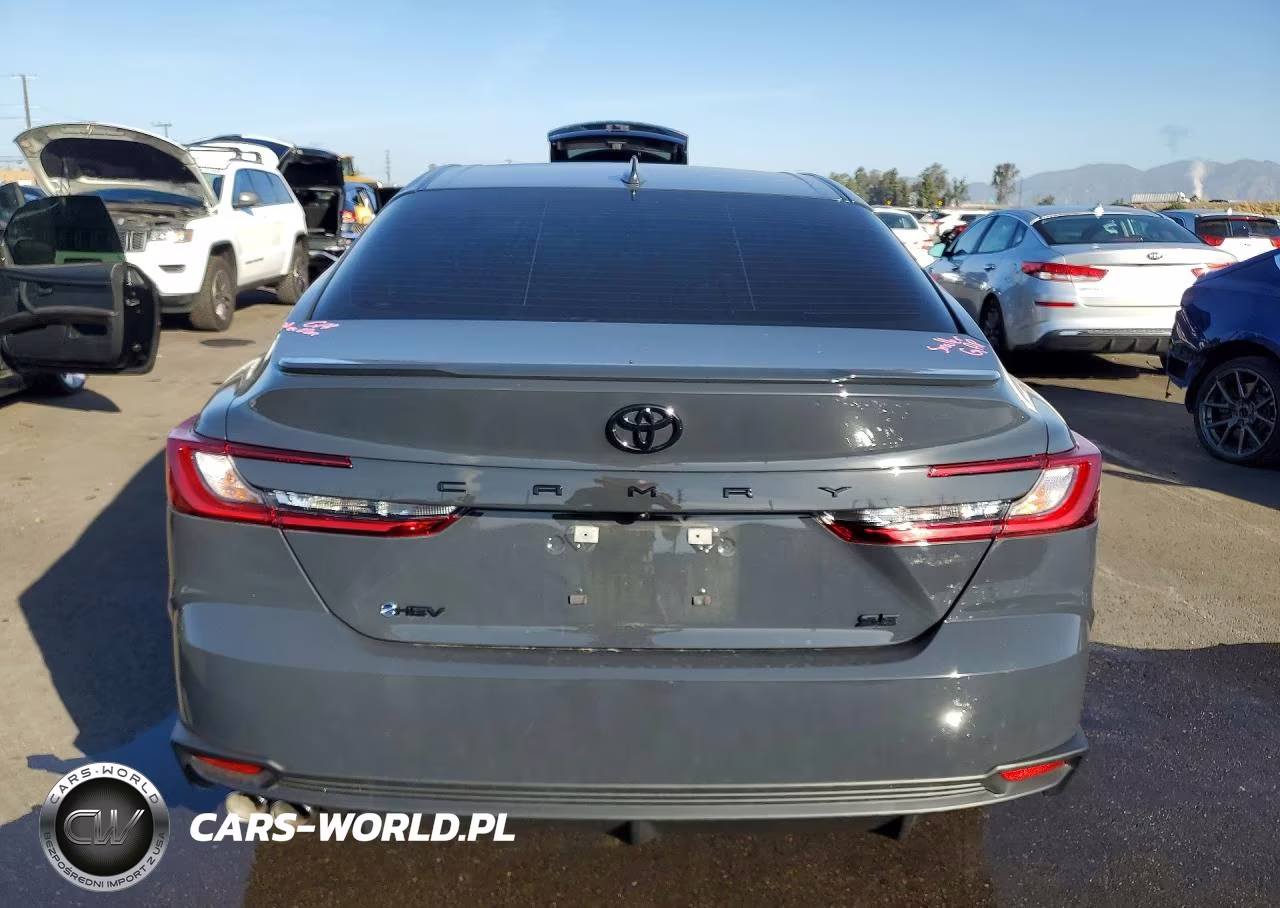 2026 Toyota Camry Se VIN:4T1DAACK1TU252785 - 6