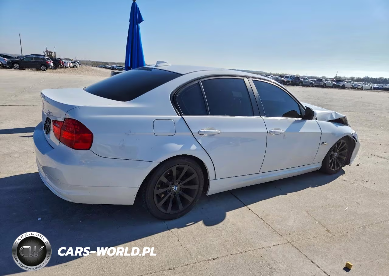 2011 BMW 328 I VIN:WBAPH7C5XBA802461 - 3
