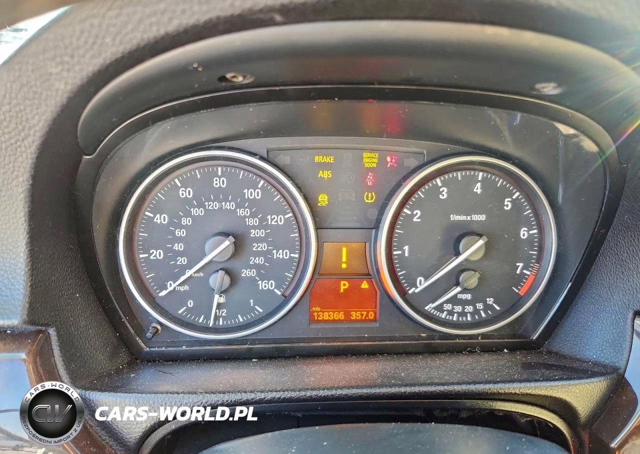 2011 BMW 328 I VIN:WBAPH7C5XBA802461 - 9