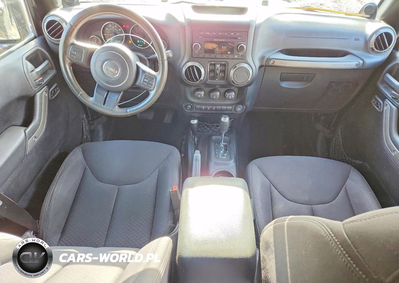2013 Jeep Wrangler Unlimited Sport VIN:1C4BJWDG7DL643093 - 8