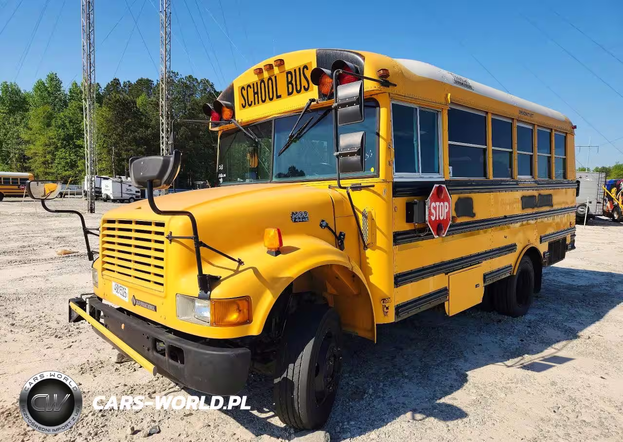 2001 International 3000 3800