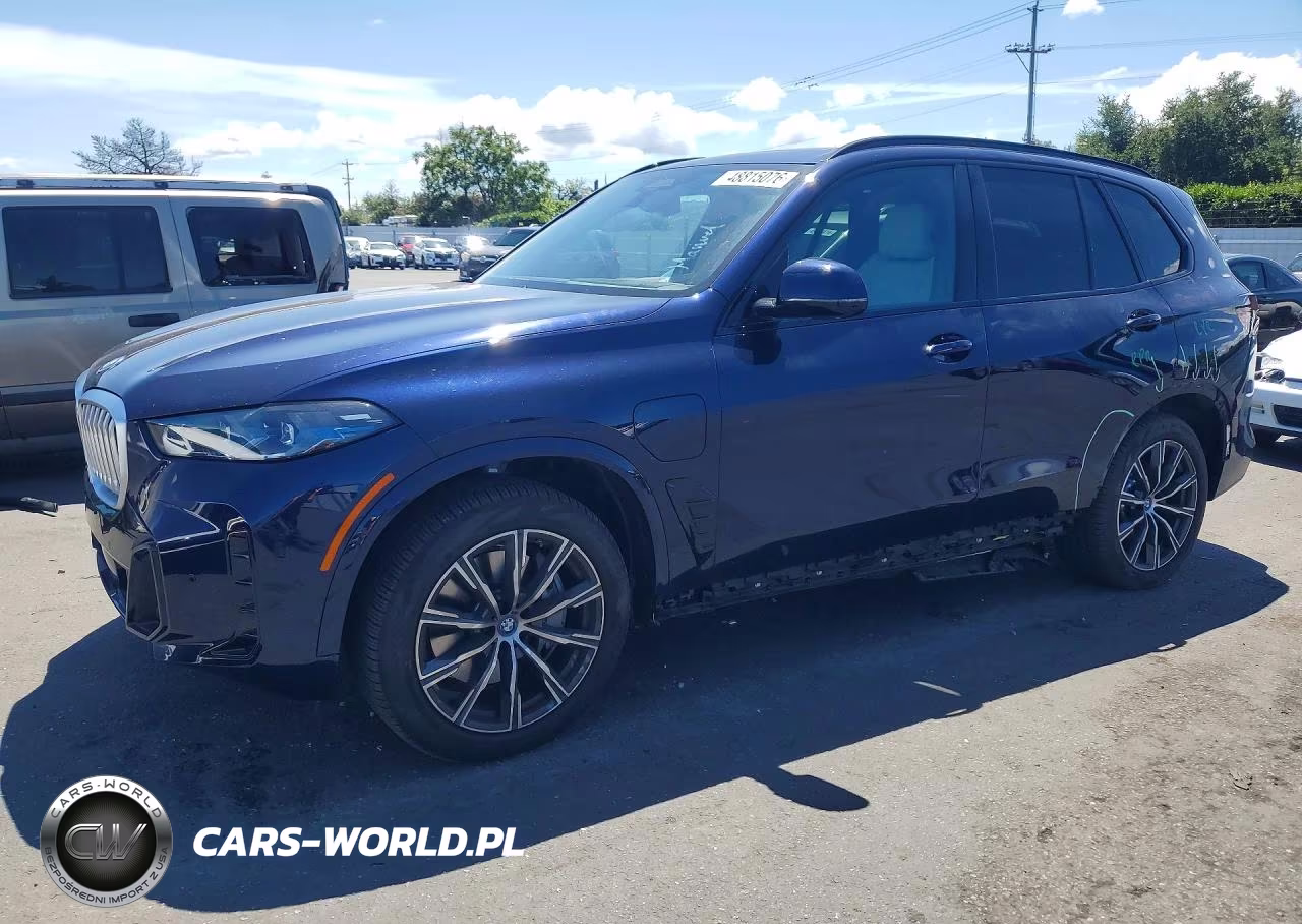 2025 BMW X5 xDrive50E