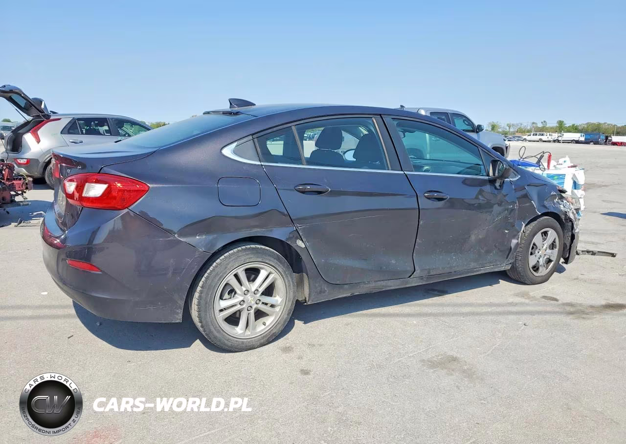 2017 Chevrolet Cruze Lt VIN:1G1BE5SM7H7231478 - 3