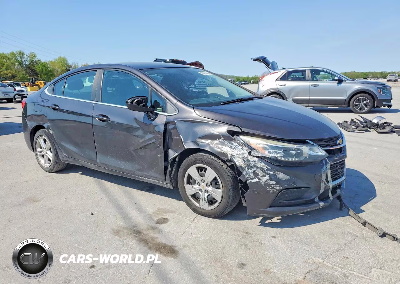 2017 Chevrolet Cruze Lt VIN:1G1BE5SM7H7231478 - 4