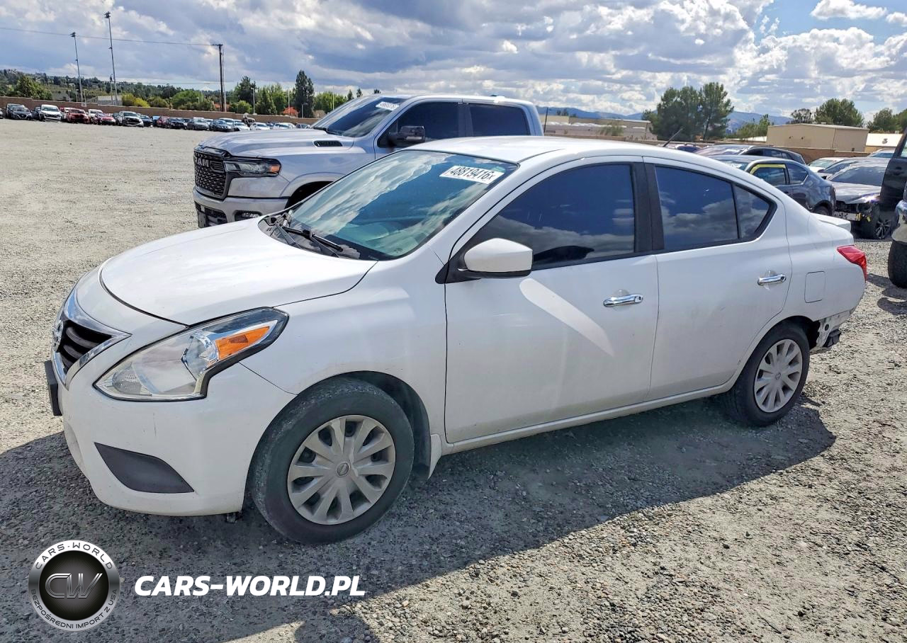 2019 Nissan Versa Sv