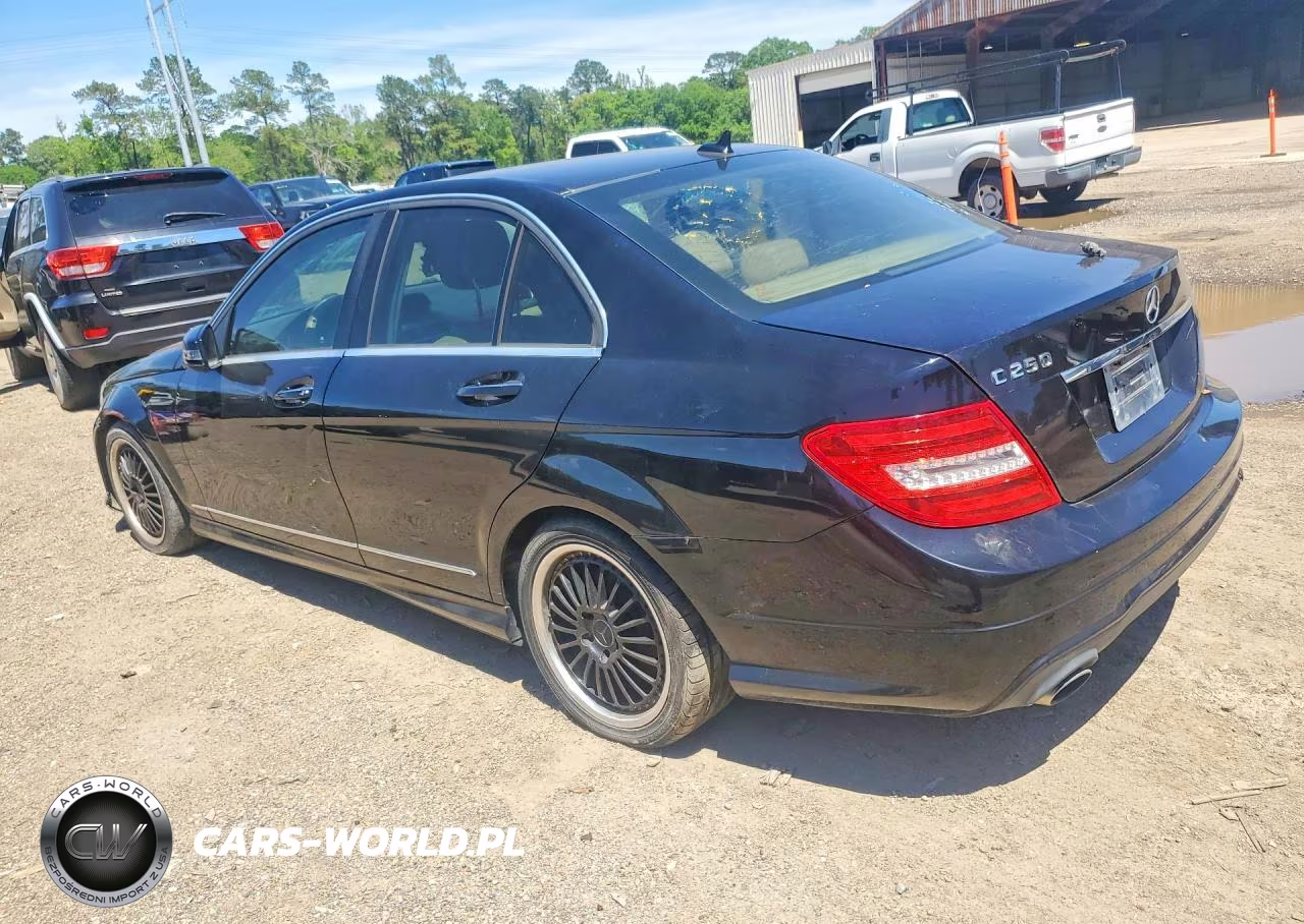 2013 Mercedes-Benz C 250 VIN:WDDGF4HB4DR254005 - 2