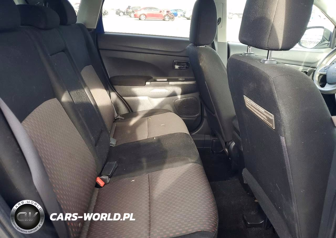 2018 Mitsubishi Outlander Sport Es VIN:JA4AP3AU4JZ003770 - 11