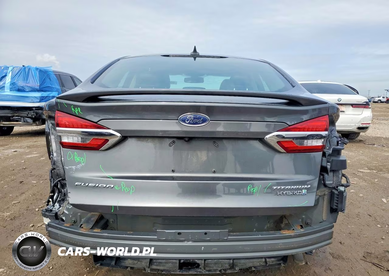 2019 Ford Fusion Titanium VIN:3FA6P0RU0KR163932 - 6
