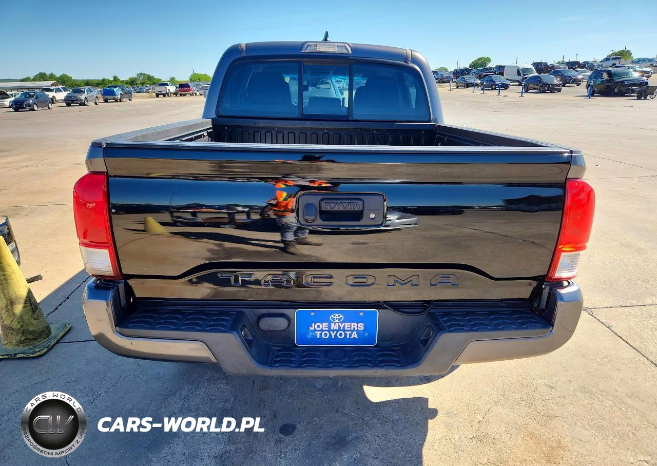 2017 Toyota Tacoma Sr VIN:5TFAX5GN8HX095652 - 6