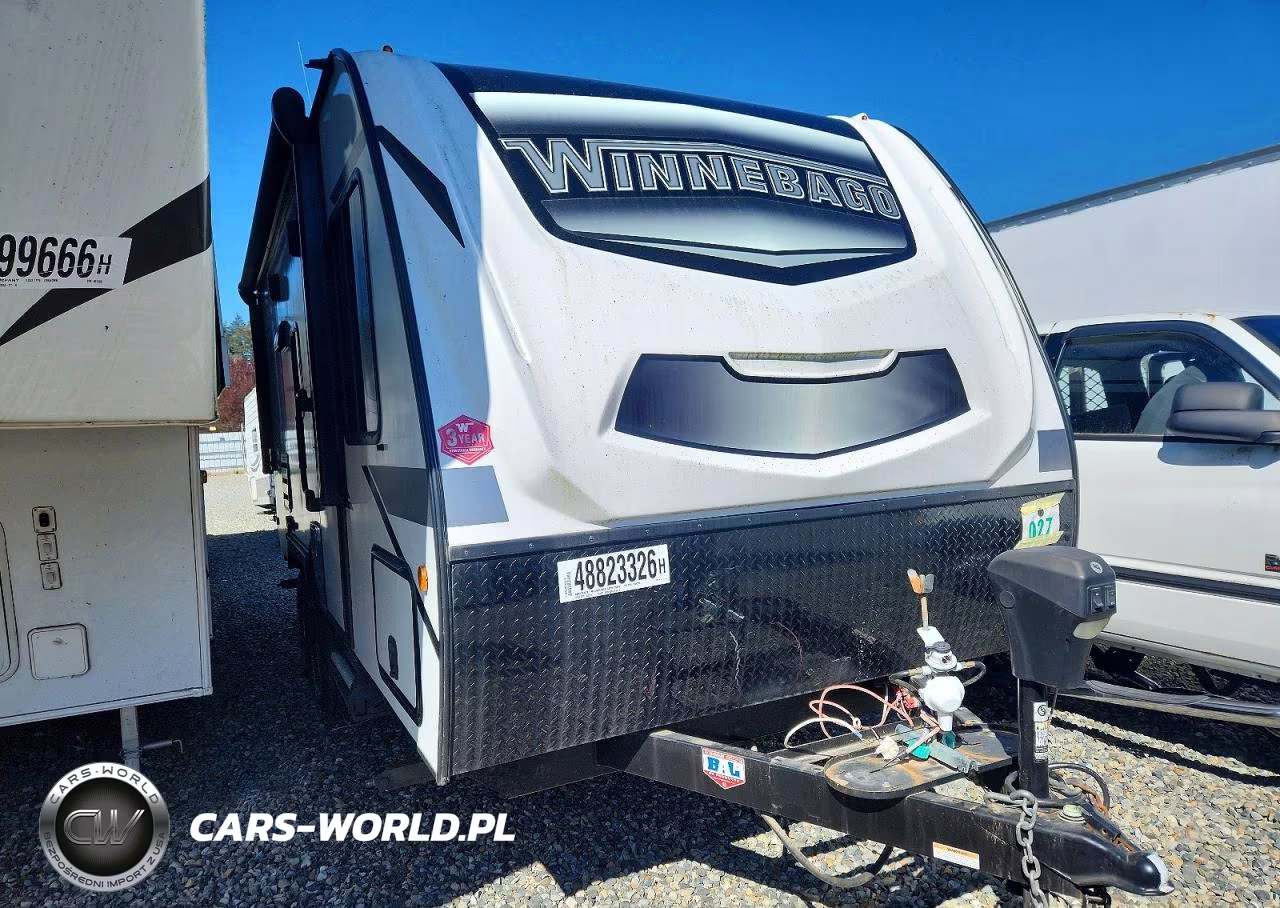 2021 Winnebago Camper