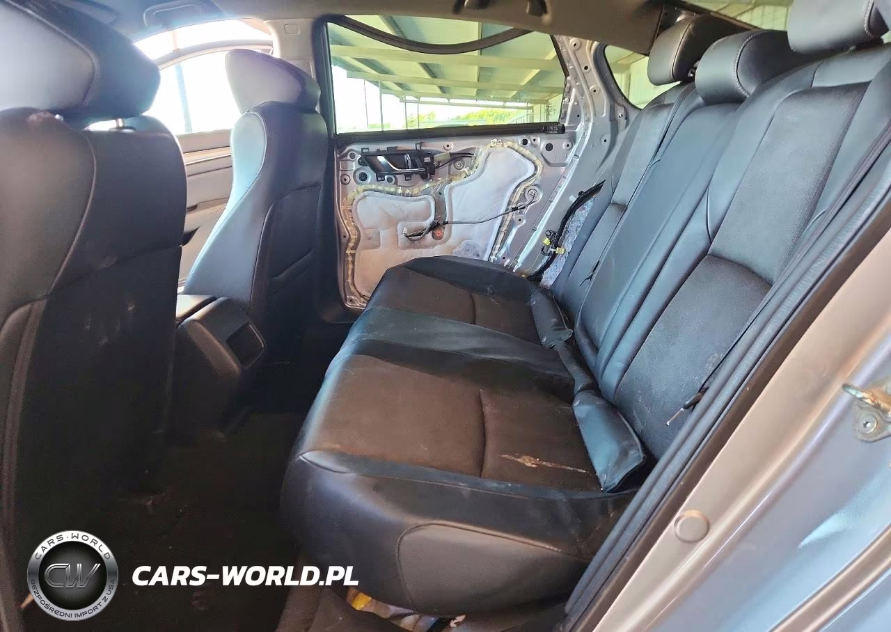 2018 Honda Accord Sport VIN:1HGCV1F38JA049613 - 10