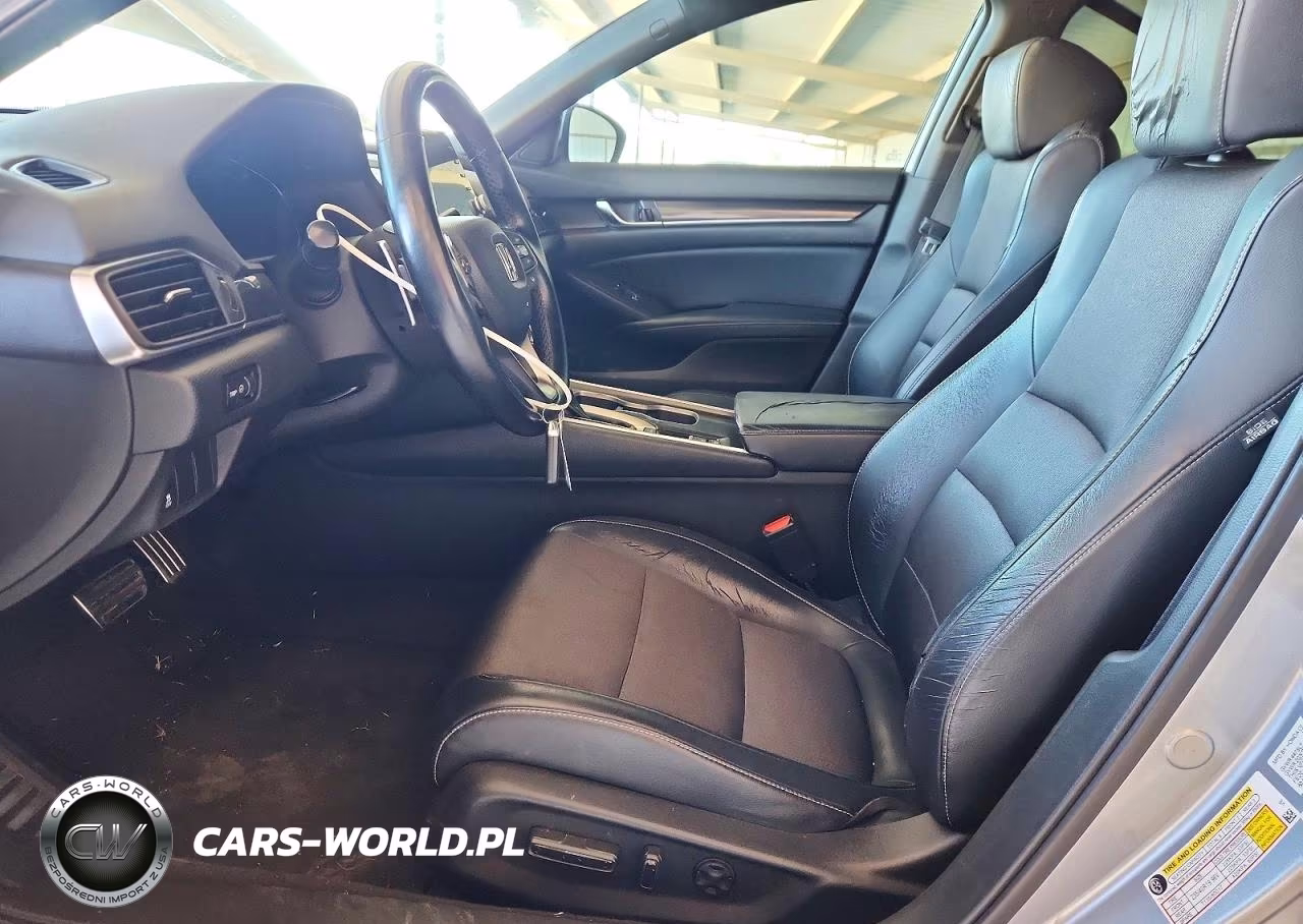 2018 Honda Accord Sport VIN:1HGCV1F38JA049613 - 7