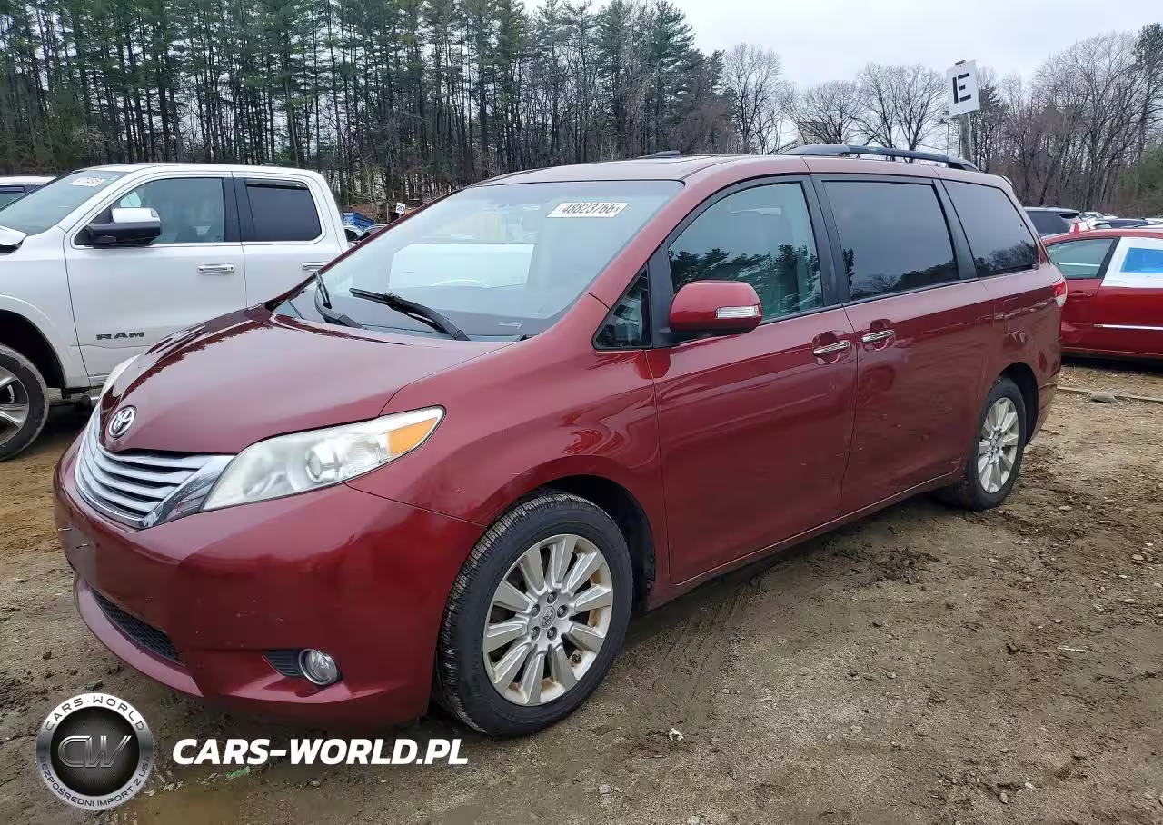 2014 Toyota Sienna Limited 7-Passenger