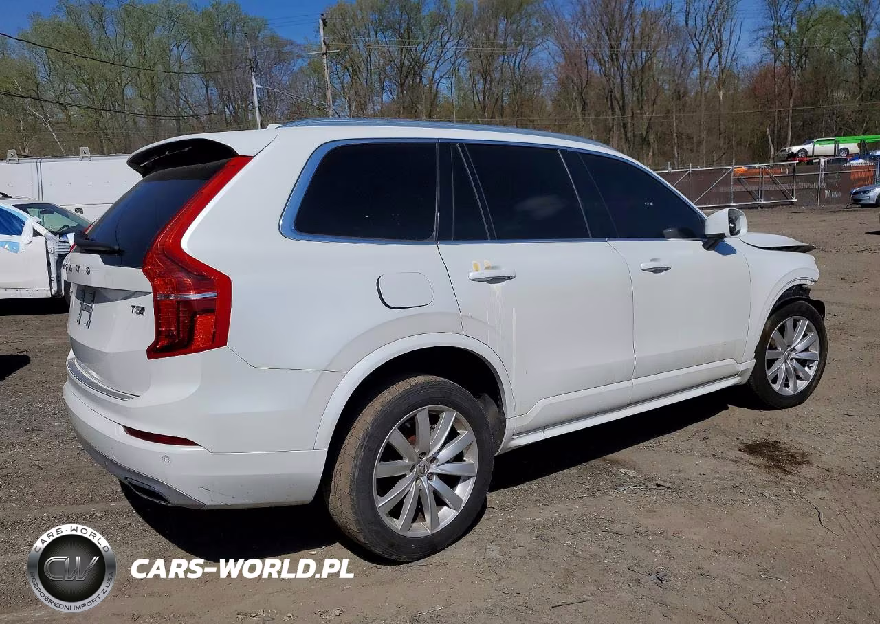 2021 Volvo Xc90 T5 Momentum VIN:YV4102PK9M1752509 - 3