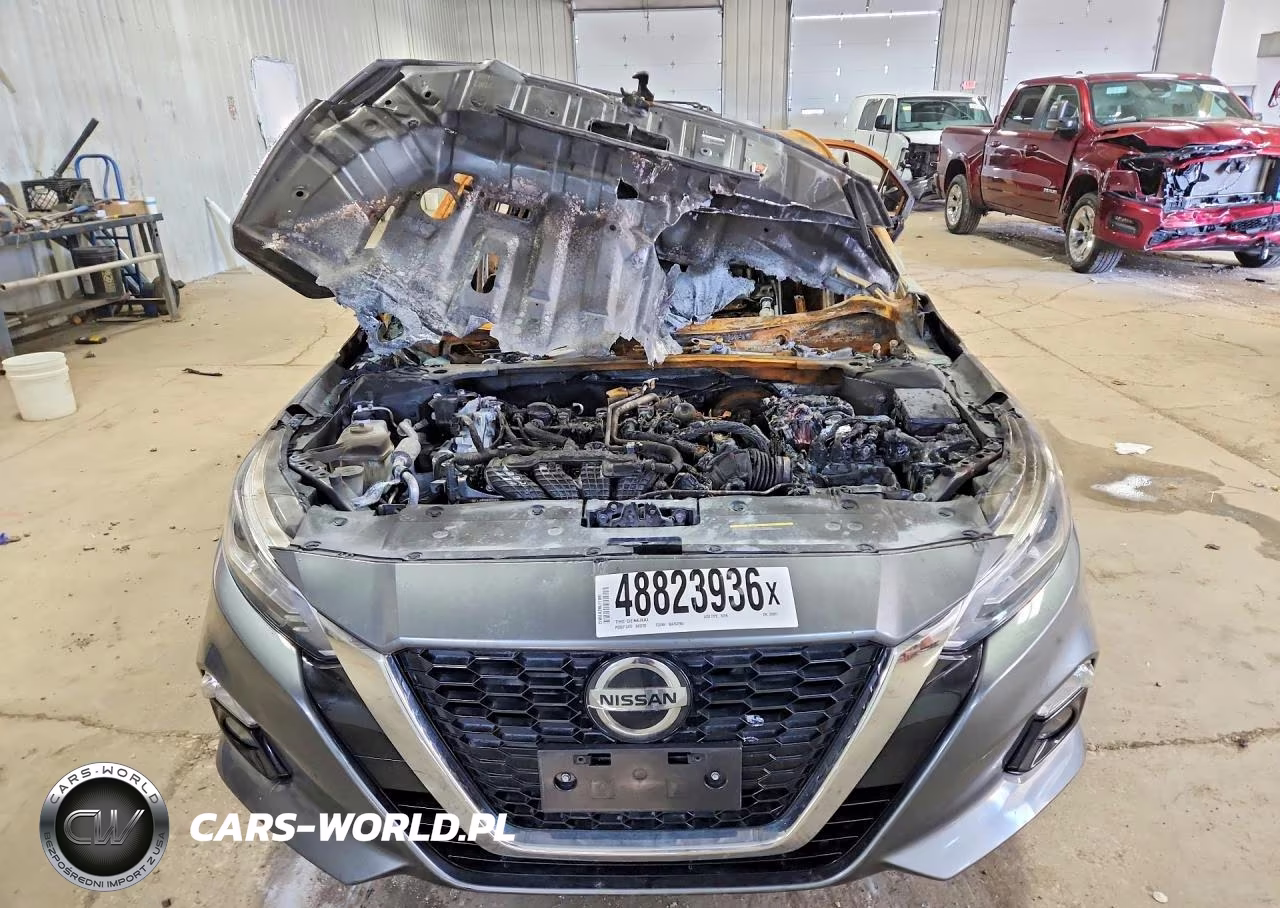2021 Nissan Altima 2.5 Platinum VIN:1N4BL4FW2MN318817 - 5