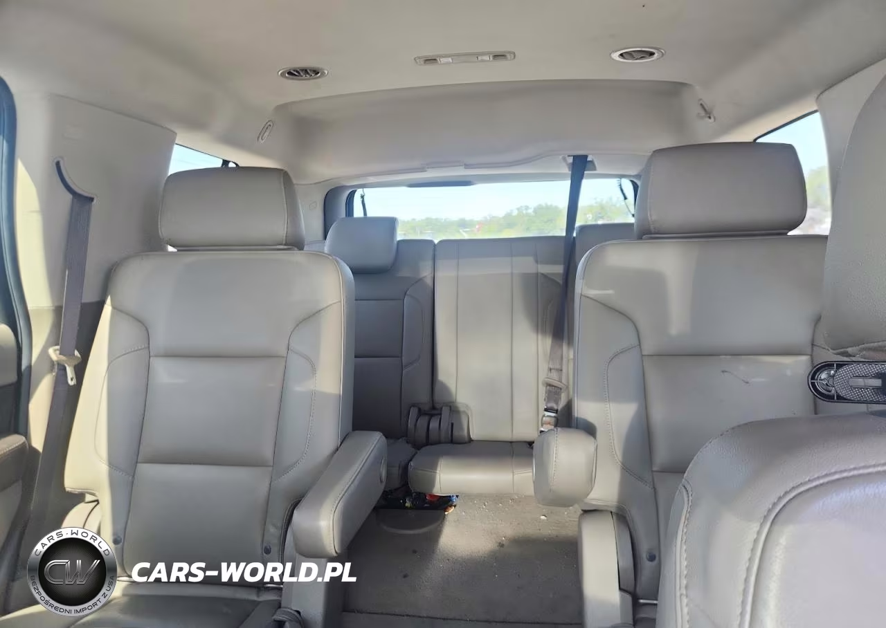 2019 Chevrolet Tahoe C1500 Lt VIN:1GNSCBKC2KR388860 - 10