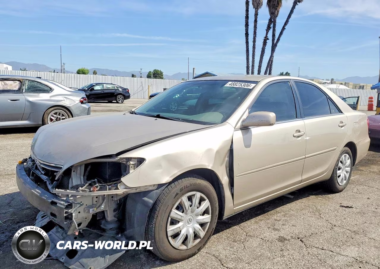 2005 Toyota Camry Le