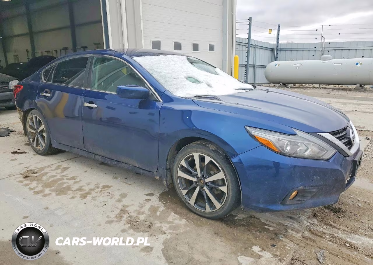 2017 Nissan Altima 2.5 Sr VIN:1N4AL3AP1HC260092 - 4