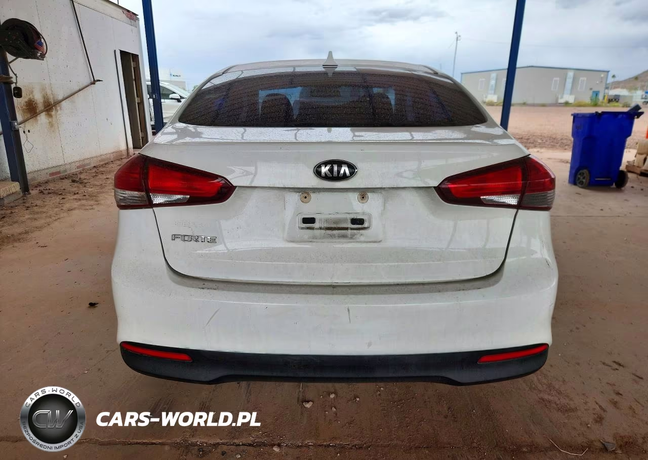 2017 Kia Forte Lx VIN:3KPFK4A7XHE159716 - 6