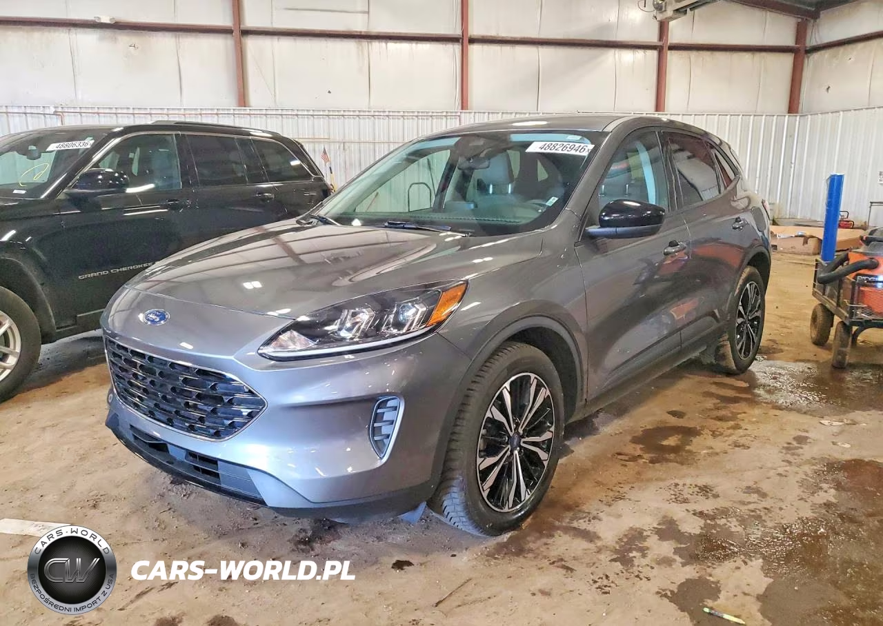 2021 Ford Escape Se