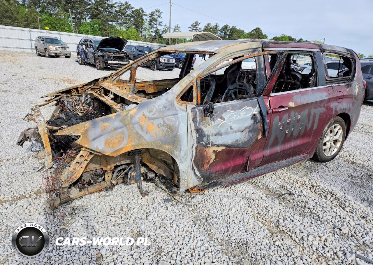 2018 Chrysler Pacifica Touring Plus