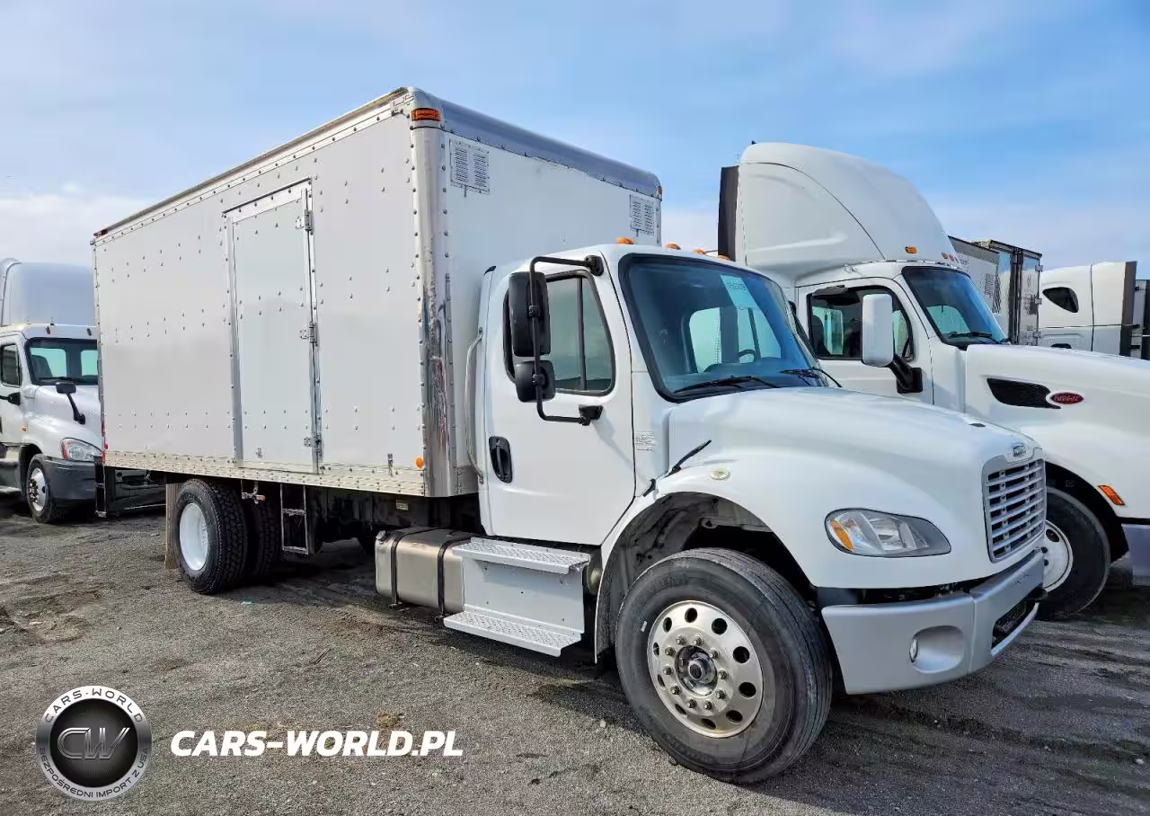 2015 Freightliner M2 106 Med - Box Truck