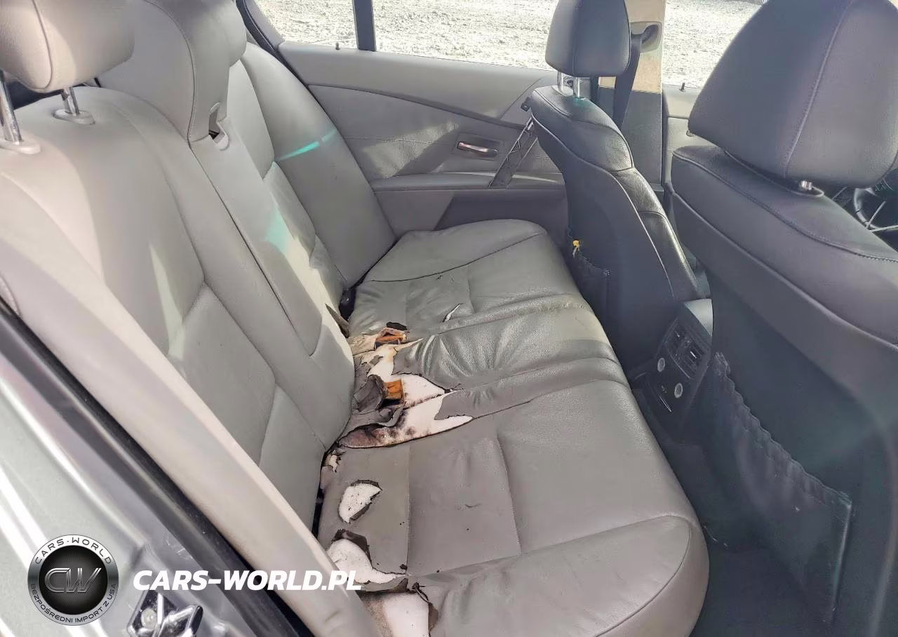 2007 BMW 525 I VIN:WBANE53567CY07236 - 10