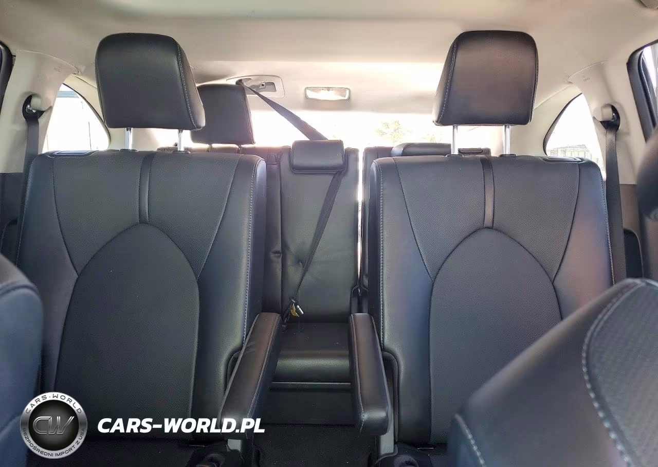2022 Toyota Highlander VIN:5TDYZRAH2NS100834 - 10
