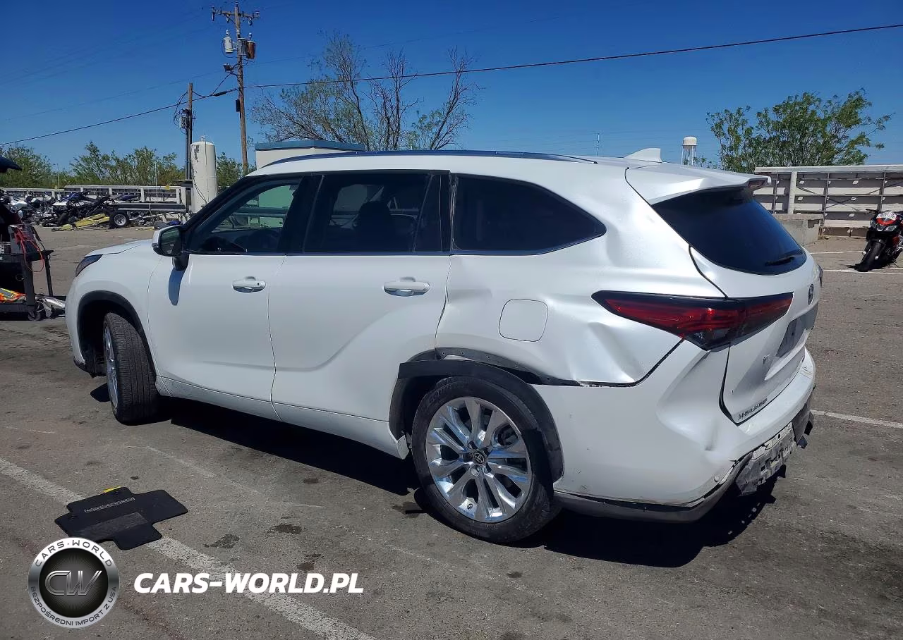 2022 Toyota Highlander VIN:5TDYZRAH2NS100834 - 2